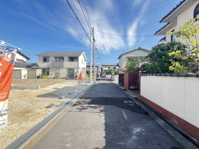 橿原市新口町　第1期　全2棟の前面道路含む現地写真