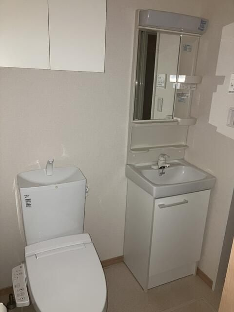 Ｇａｔｅｌａｇｏｏｎ戸塚町の洗面所