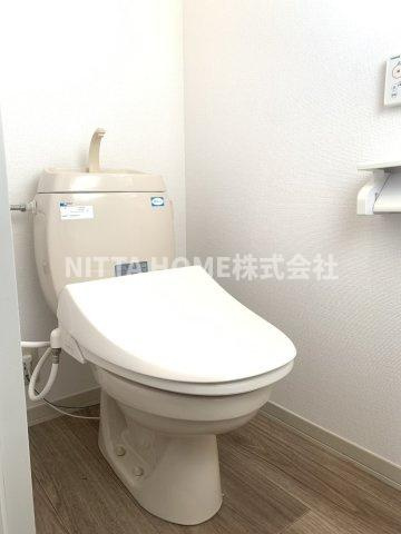 丹波市柏原町柏原のアパートのトイレ|温水洗浄付きのトイレです◇