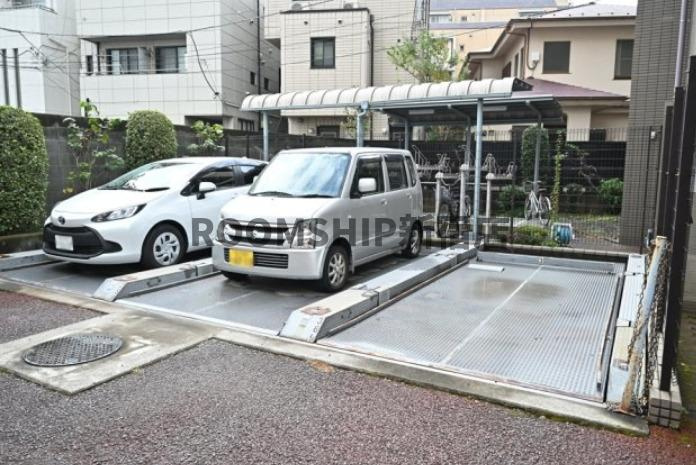 菱和パレス田園調布東の駐車場