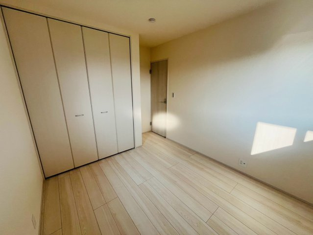 【Livele Garden】　栃木市都賀町平川　第１　全4邸の洋室|〇２号棟　洋室　5.2帖〇
お子様ひとりひとりにお部屋を持たせることができます♪
2026年8月撮影