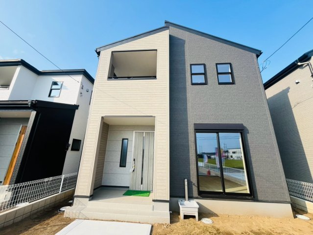 【Livele Garden】　栃木市都賀町平川　第１　全4邸の外観|〇２号棟　外観〇
ゆったり和室付き♪雨の日も安心インナーバルコニーのあるお家です♪
2026年8月撮影