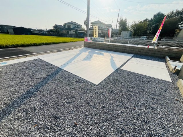 【Livele Garden】　栃木市都賀町平川　第１　全4邸の駐車場|カースペース並列2台駐車可能♪
2026年8月撮影