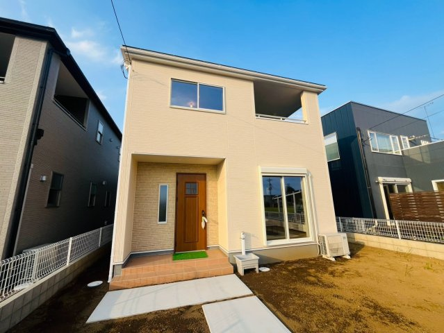 【Livele Garden】　栃木市都賀町平川　第１　全4邸の外観|〇４号棟　外観〇
ゆったり和室付き♪
パントリー付きの収納豊富な間取りのお家です（＾＾）
2026年8月撮影