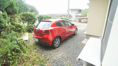 【庭】 | 可部町上町屋　５ＬＤＫ戸建て | ◎広々お庭でドッグラン、ガーデニング、家庭菜園などに活用できます！
