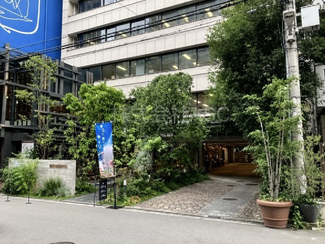 おおきに御堂筋瓦町ビルのエントランス