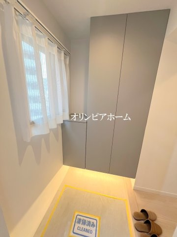 ライオンズマンション亀戸第８　6階　角部屋　リフォーム済の玄関