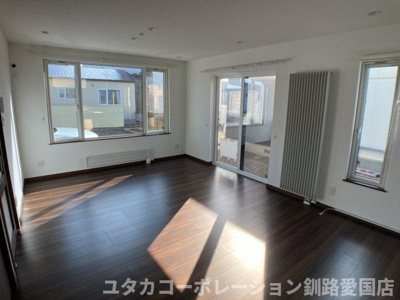 【居間・リビング】 | 緑ヶ岡5丁目53-207売家