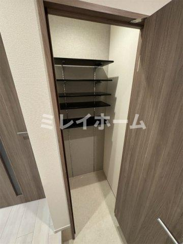 R-Residence南千束の玄関