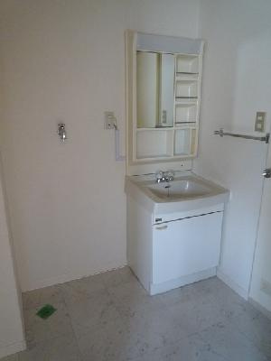 アンダンテAの洗面所|※掲載写真は参考写真です。入居中のため、実際のお部屋と異なる場合がございます。現況を優先いたします。