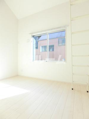 板橋区小茂根４丁目のアパートの居間・リビング