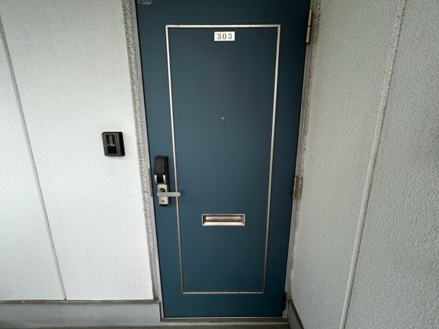 シャンウエストの玄関