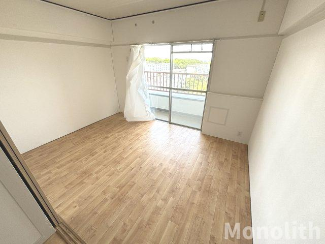 鶴山台1号棟の洋室