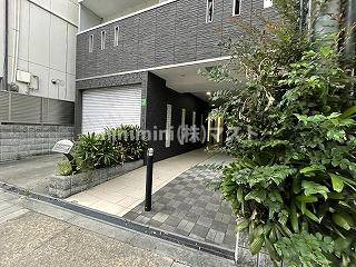 プレアデス玉造東のエントランス