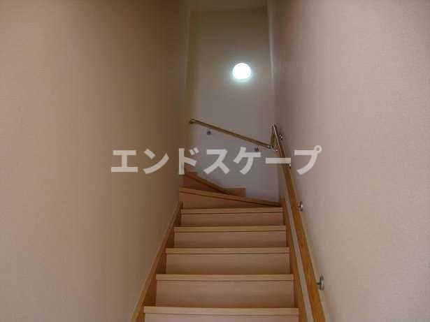 ピゴの内装|階段
高崎、前橋のお部屋探しはエンドスケープまで！お客様の理想お聞かせ下さい♪