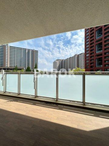 福岡市東区香椎照葉３丁目の賃貸マンションのバルコニー