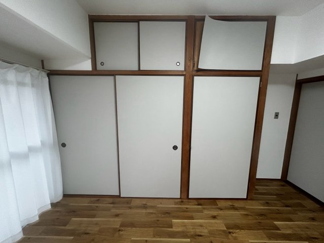 松本マンションの和室