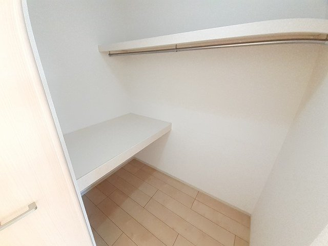 デルフィーノの収納|便利な収納スペースです。