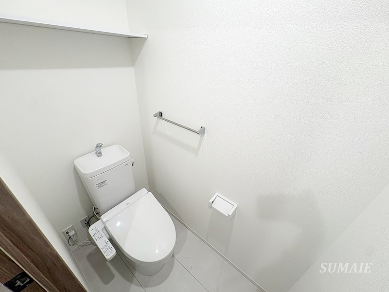 バンイードビルⅡのトイレ|温水洗浄機能付きトイレです☆