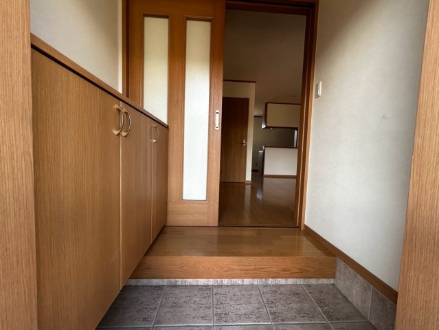 セレーノ本郷の玄関