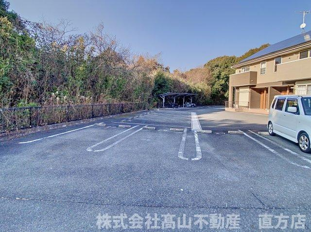 ベル・コリーヌⅡの駐車場