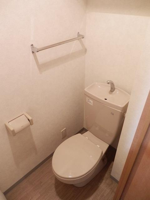 ティアラ目黒洗足のトイレ|清潔感のあるトイレです