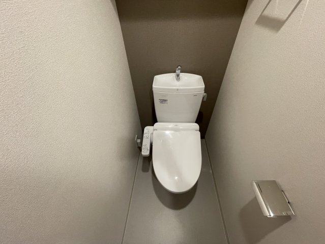 プレサンス三宮セントウエルのトイレ