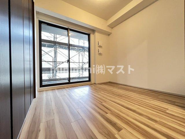 スプランディッド難波IIIの洋室