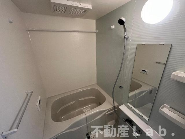 シャンボール南高江の浴室|バス