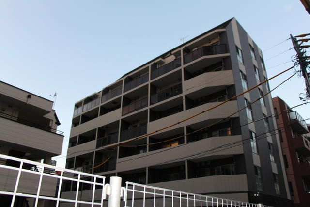 ＡＲＩＳＡ　ＣＯＵＲＴ（アリーサコート）の外観