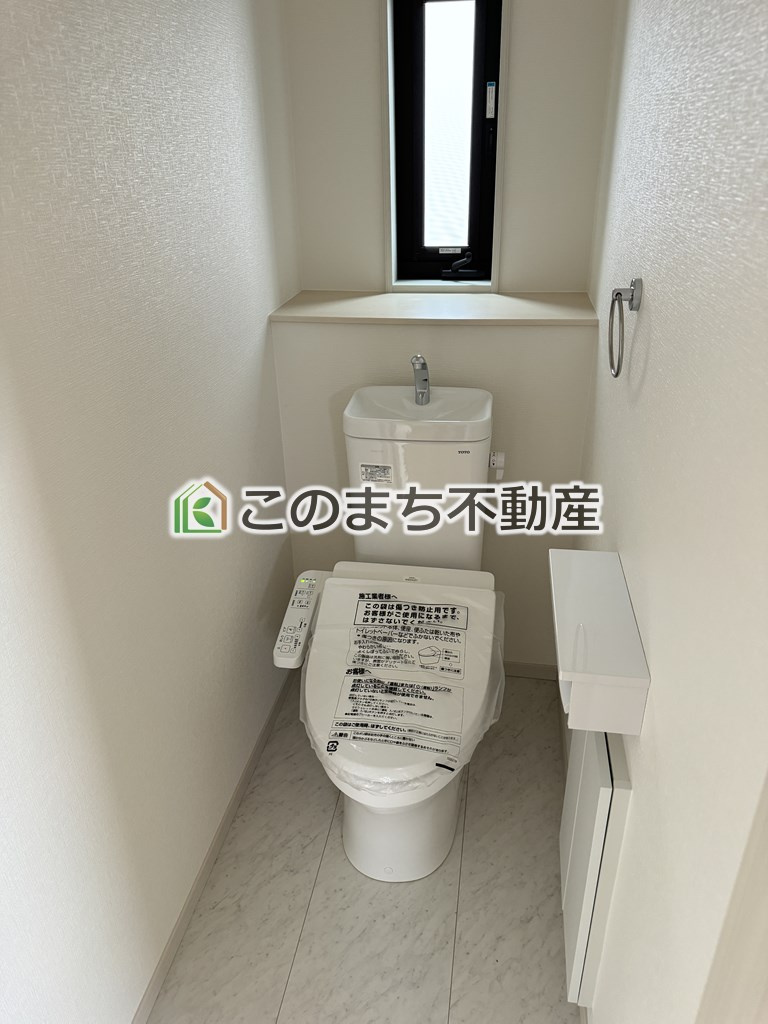 いろどりアイタウン那須塩原市埼玉26-P1のトイレ|同社施工物件の写真です。※建具やフローリング、その他仕様が違う場合がございます。