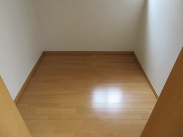 西舞子貸家の収納|大きなスペースがあり、収納には困りません