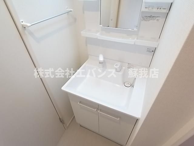 【独立洗面台】 | グレイス本千葉 | 朝の身支度には欠かせない独立洗面化粧台