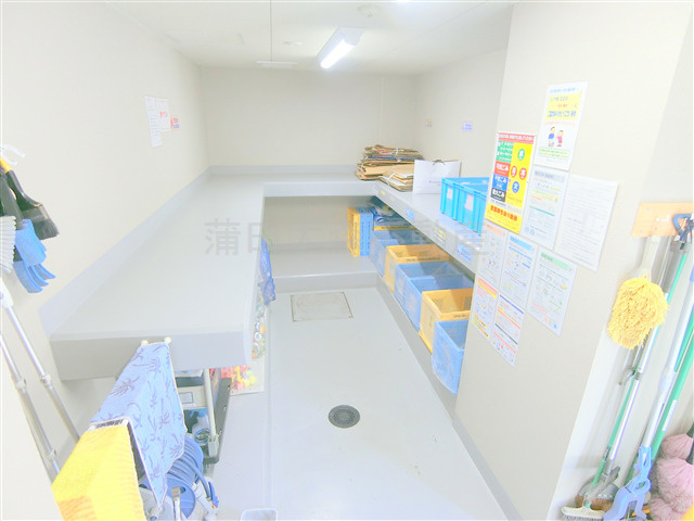 ライオンズ蒲田レジデンスのその他共用部分|曜日時間関係なくゴミ捨て可能な敷地内ゴミ捨て場！