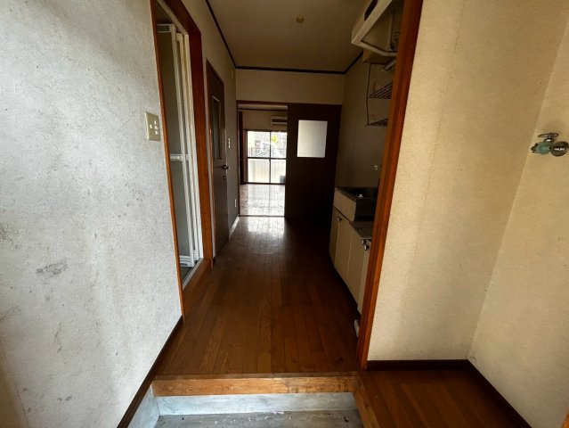 曽我部ハイツ　B棟の玄関