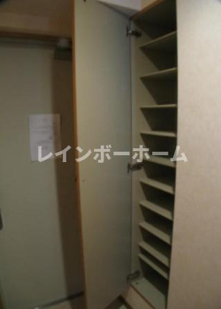 アーバンブライトの玄関