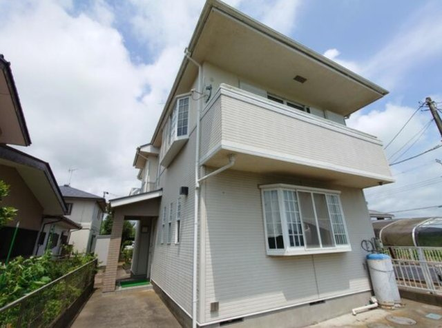 大網白里市南飯塚  中古戸建の外観|リビング約18.5帖2階リビング  洋室約15帖 サウナ付 スーパーカスミ徒歩約14分 閑静な立地