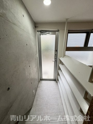 【玄関】 | サンフェル神宮前 | 実際は反転タイプになります