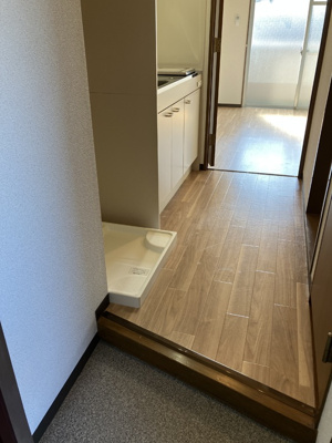 【玄関】 | ユーサンハイライズ