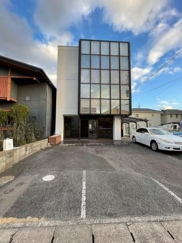 守山市播磨田町の事務所の外観