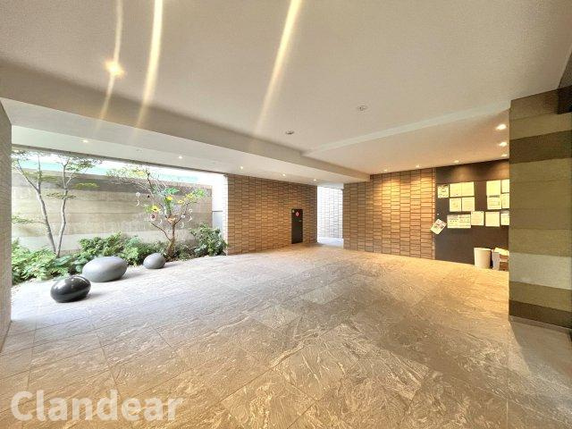 クリオ亀有ガーデンマークスのロビー|ドキドキの新生活も、安心してスタート。ぴったりの住まいを見つけませんか？クランディアが一緒に住まい選びをサポートします‼　まずは、お気軽にお問合せください　＃クランディア