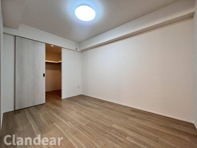クリオ亀有ガーデンマークスの洋室|ドキドキの新生活も、安心してスタート。ぴったりの住まいを見つけませんか？クランディアが一緒に住まい選びをサポートします‼　まずは、お気軽にお問合せください　＃クランディア