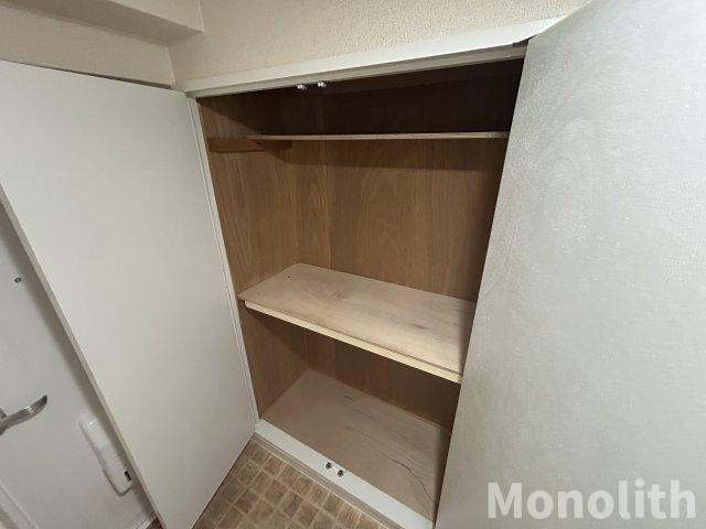 泉北鴨谷台３丁6号棟の収納
