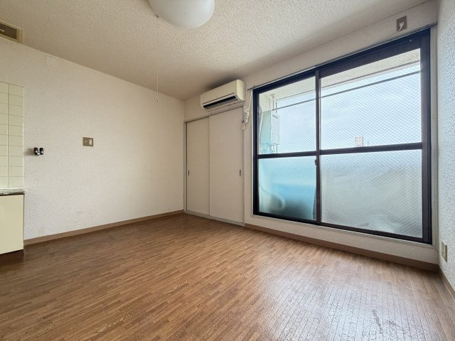 フォルテ帝塚山の寝室