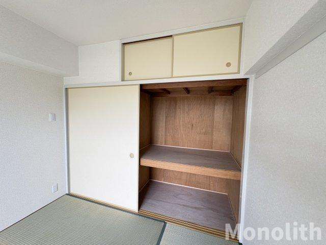 泉北鴨谷台３丁6号棟の収納