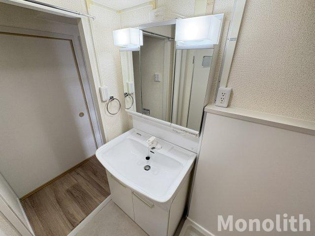 泉北鴨谷台３丁6号棟の洗面所