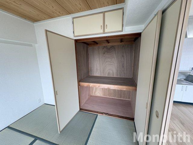 泉北鴨谷台３丁6号棟の収納