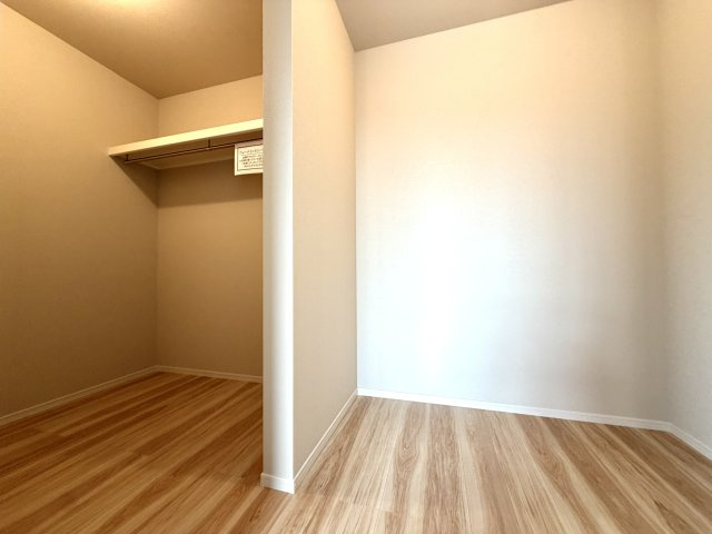越谷市東町４期１号棟リガーレ　新築戸建の収納|大容量のウォークインクローゼット。季節ごとの衣替えもスムーズに行えます。
