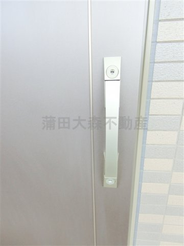 ルーブル西蒲田参番館の玄関