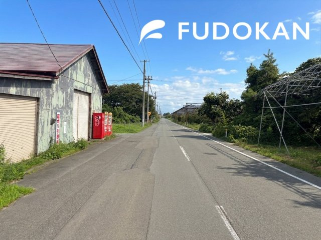 東根市野川【倉庫】事業用可の周辺|前面道路。画像を一部加工しております。
